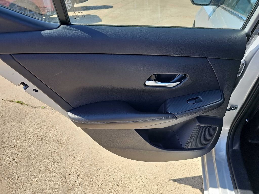 Used 2023 Nissan Sentra SV image 14