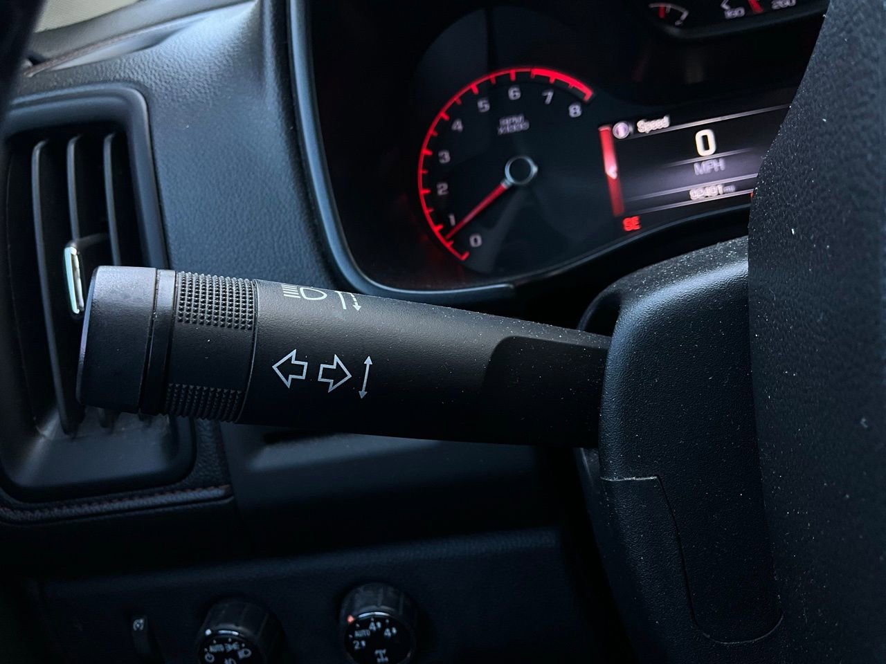 Used 2015 GMC Canyon SLE w/ All-Terrain Package image 36