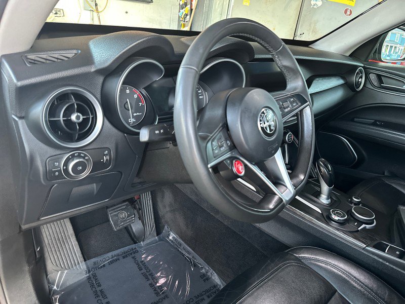 Used 2018 Alfa Romeo Stelvio AWD image 80