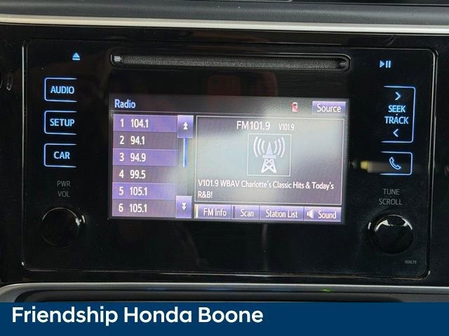 Used 2018 Toyota Corolla SE FWD image 13