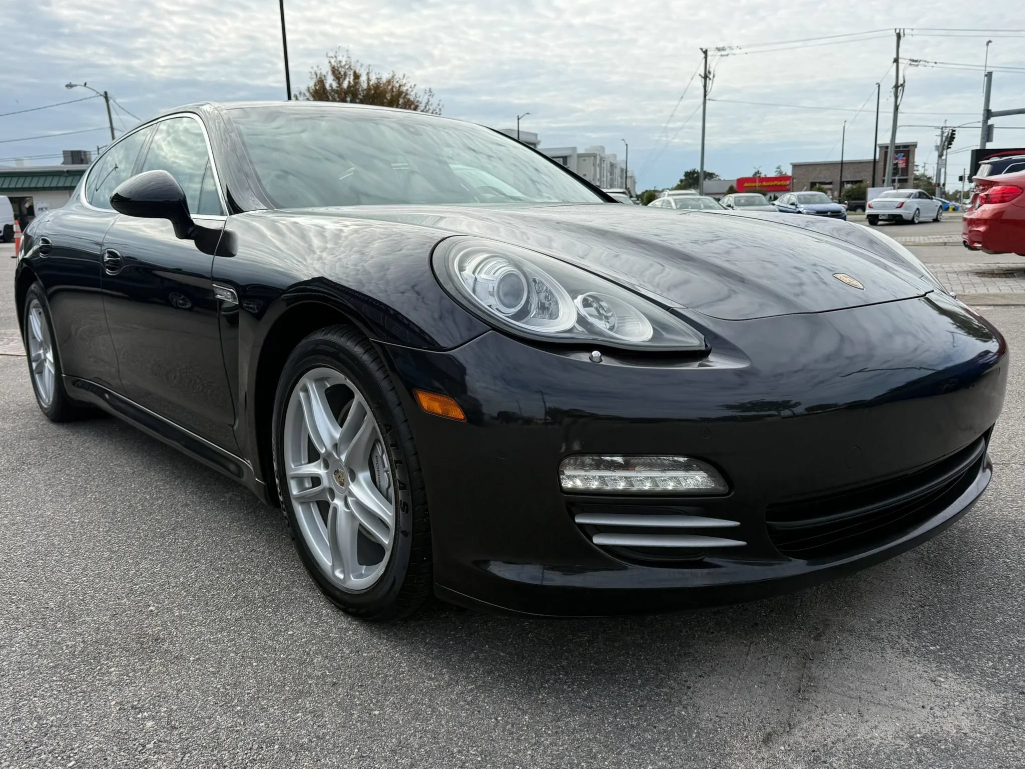 Used 2010 Porsche Panamera 4S AWD/4WD image 5
