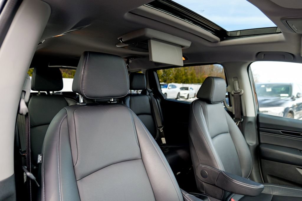 Used 2023 Honda Odyssey Touring image 42