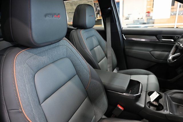 New 2026 GMC Terrain AT4 w/ Convenience Package III image 8