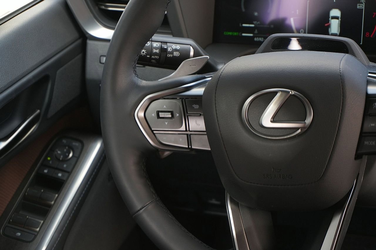 Used 2025 Lexus GX 550 image 15