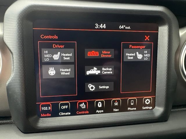 Used 2022 Jeep Gladiator Rubicon w/ Cold Weather Group AWD/4WD image 12