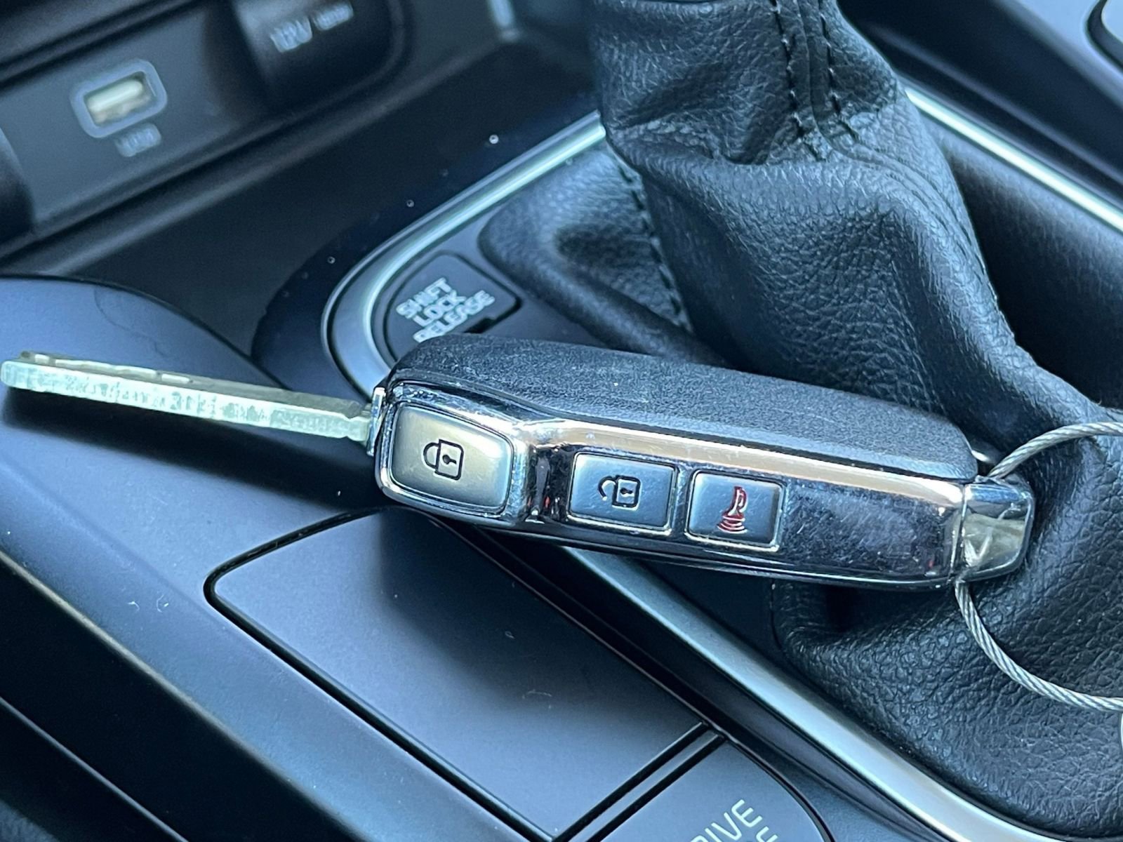 Used 2025 Kia Soul LX w/ LX Technology Package image 22