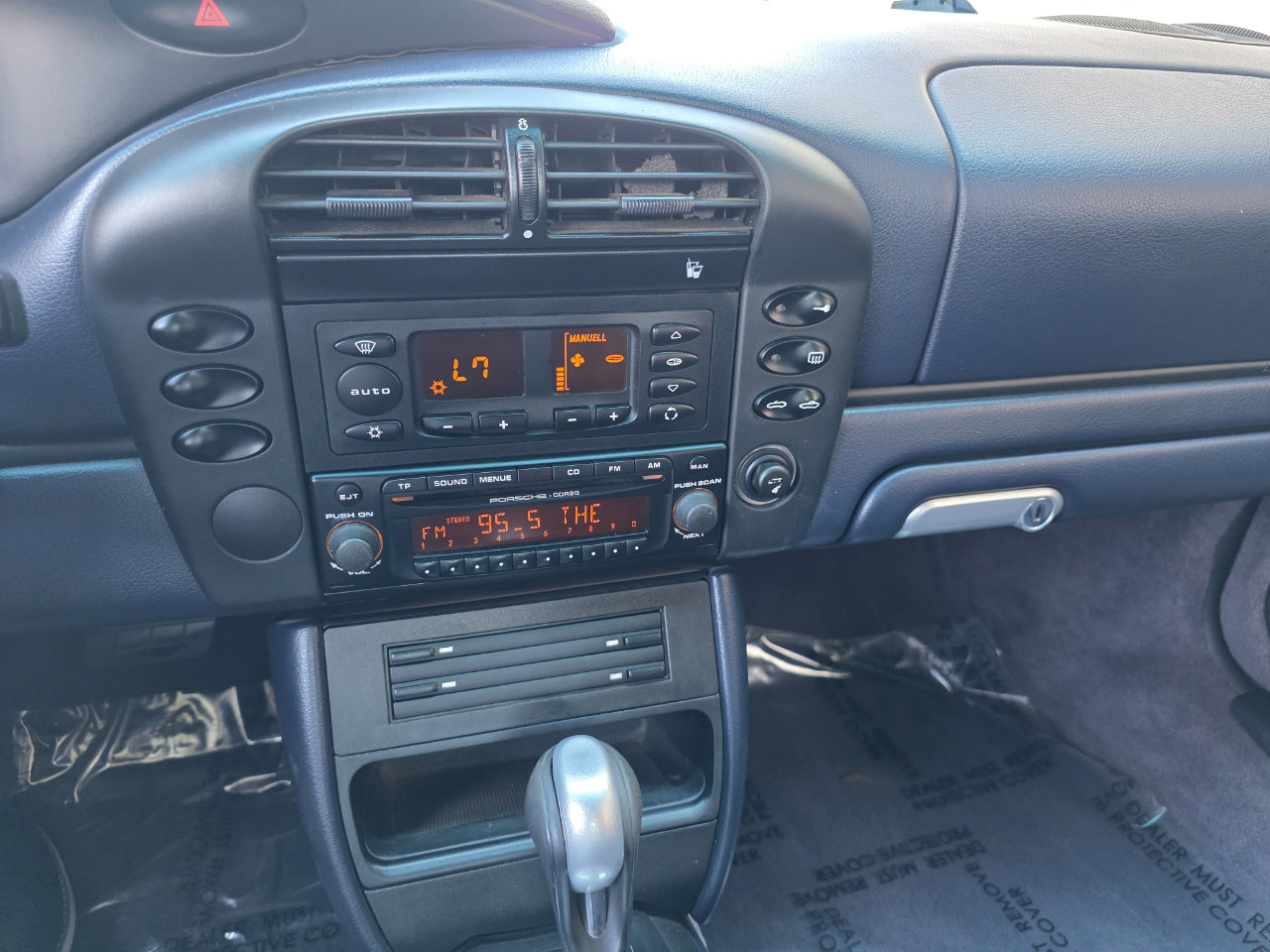 Used 2004 Porsche Boxster image 17