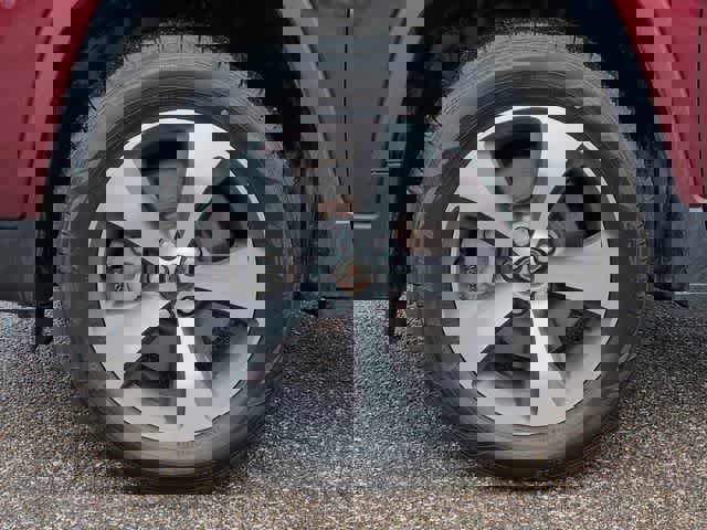 Used 2020 Jeep Cherokee Limited image 14