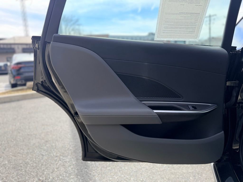 Used 2023 Lucid Air Touring image 16