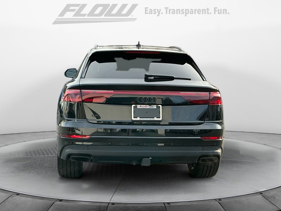 Used 2025 Audi Q8 Premium image 6
