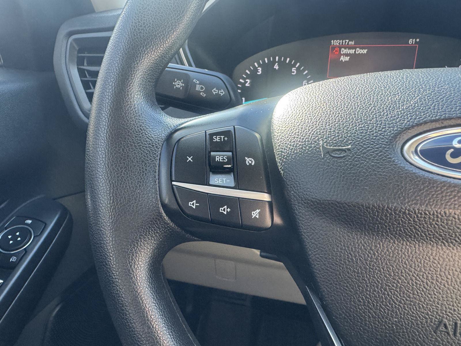 Used 2020 Ford Escape SE AWD/4WD image 17