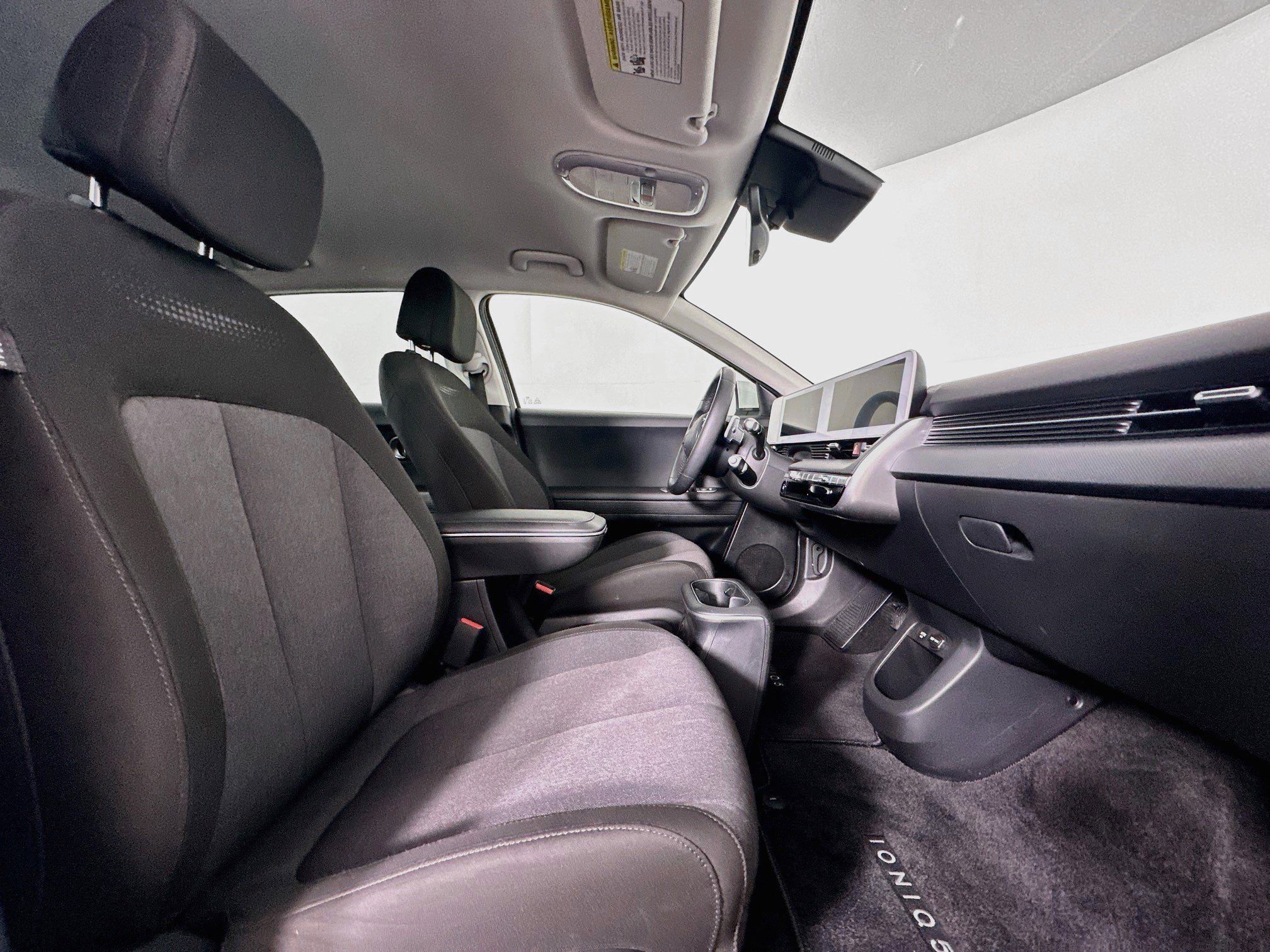 Used 2024 Hyundai Ioniq 5 SEL RWD image 31
