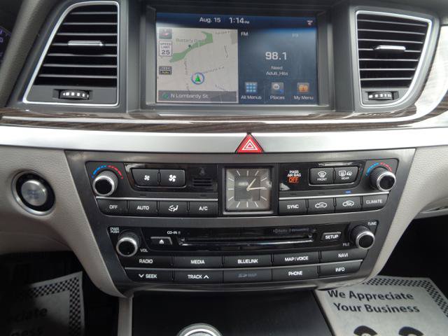 Used 2017 Genesis G80 3.8 RWD image 39