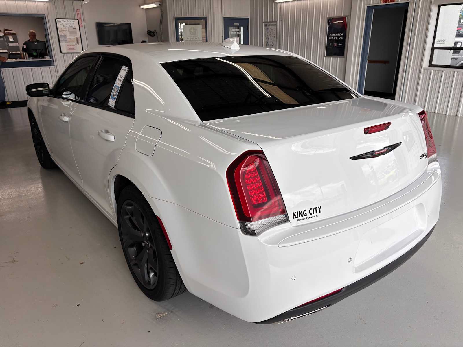 Certified 2021 Chrysler 300 S RWD image 7