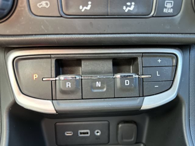 Used 2023 GMC Terrain SLE w/ Elevation Edition FWD image 23