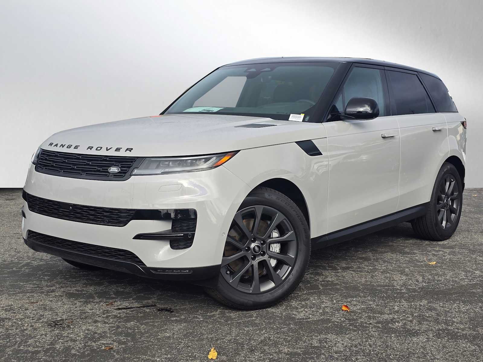 New 2025 Land Rover Range Rover Sport SE
