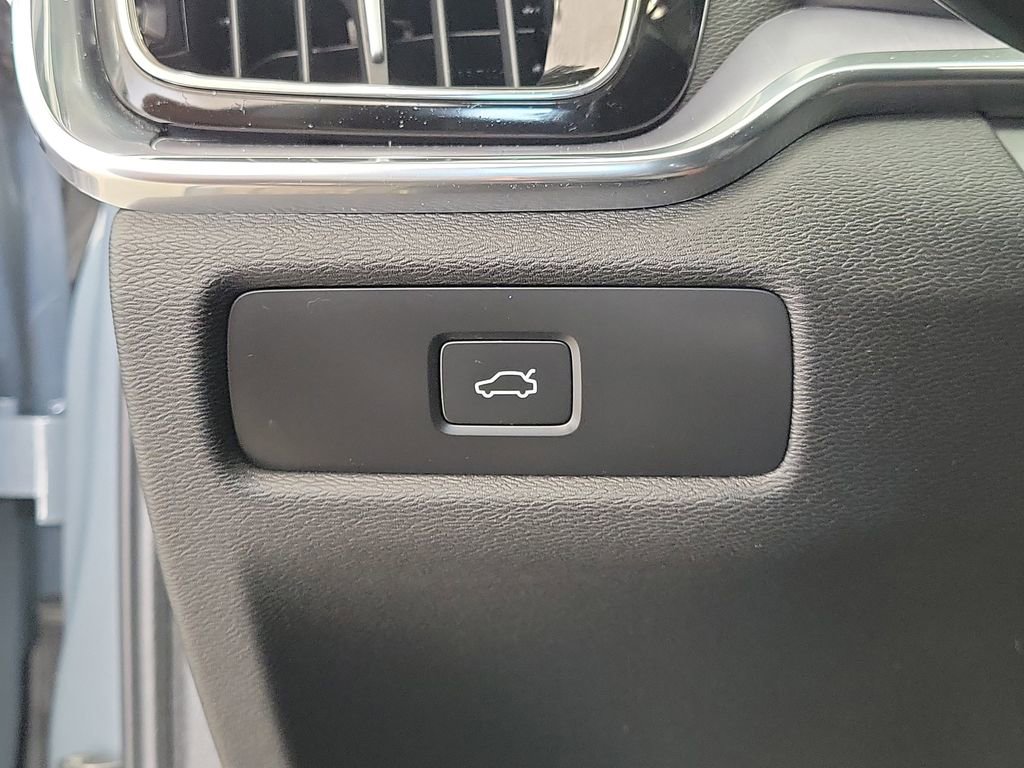 Used 2024 Volvo S60 B5 Core AWD/4WD image 31