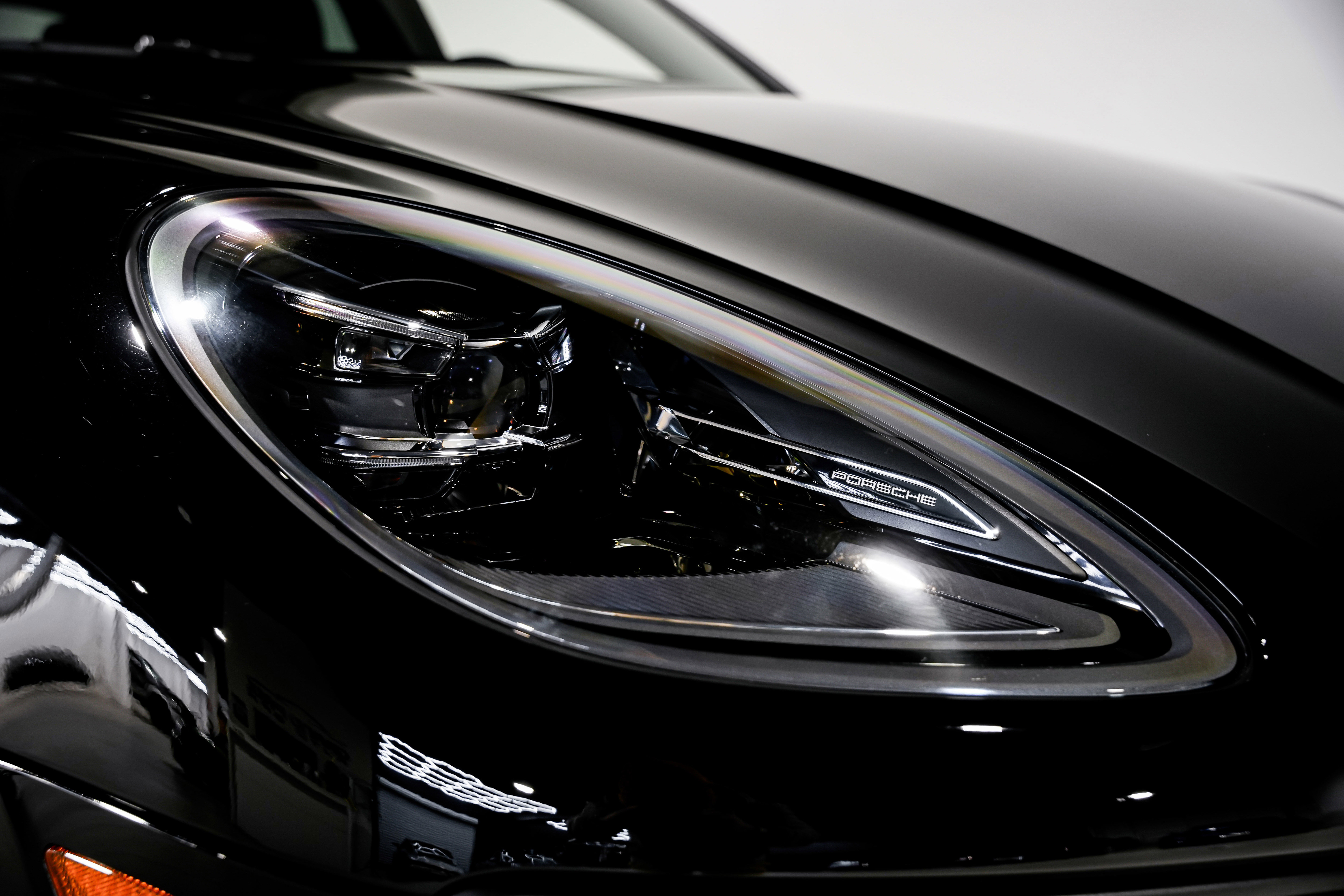 Used 2024 Porsche Macan image 43