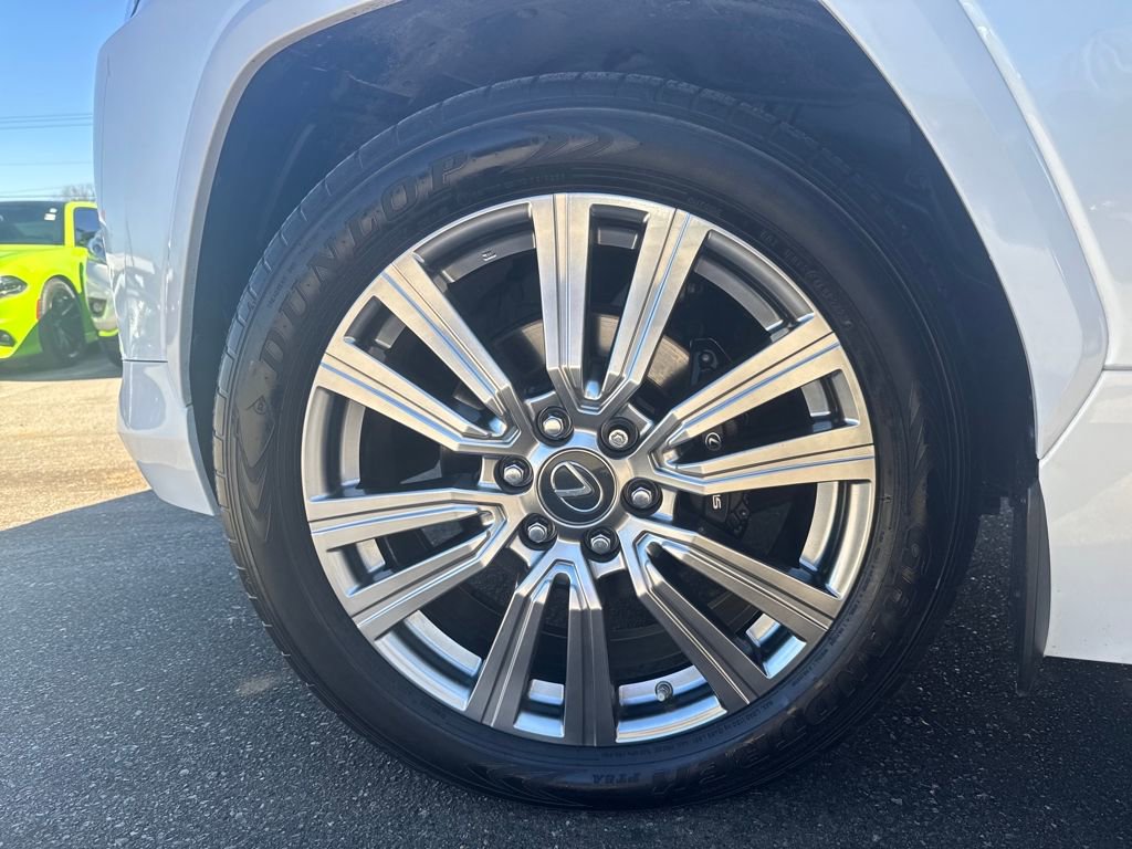 Used 2023 Lexus LX 600 4WD w/ Accessory Package (Z1) image 29