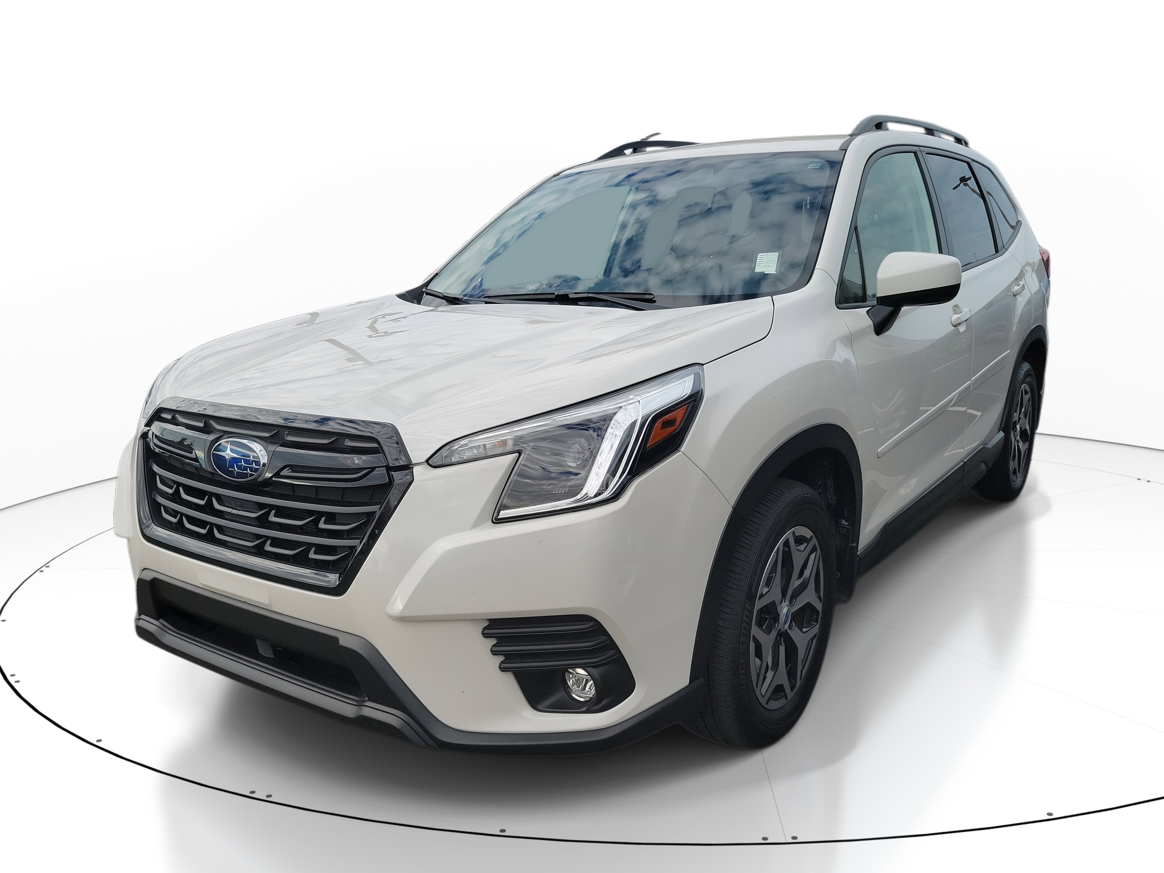 Used 2024 Subaru Forester Premium image 3