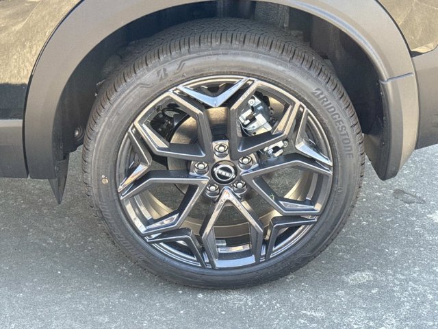 New 2027 Nissan Kicks SR FWD image 6