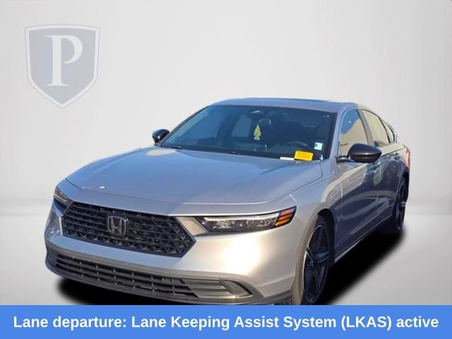 Used 2025 Honda Accord Sport image 10