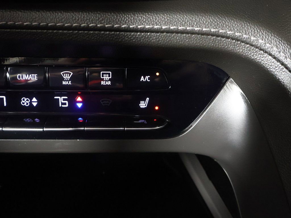 Used 2023 Buick Envision Essence AWD/4WD image 45
