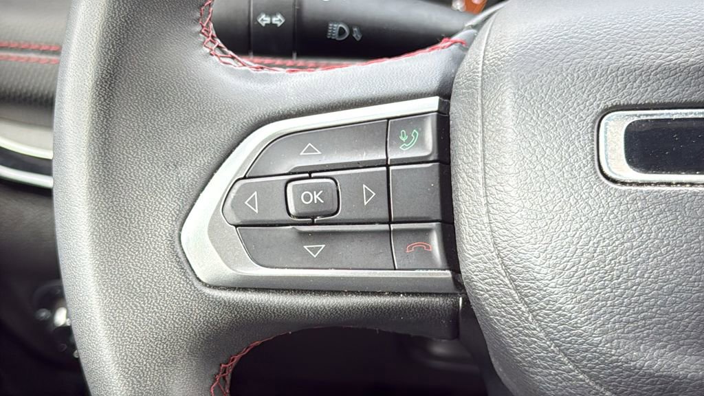 Used 2024 Jeep Compass Trailhawk image 21