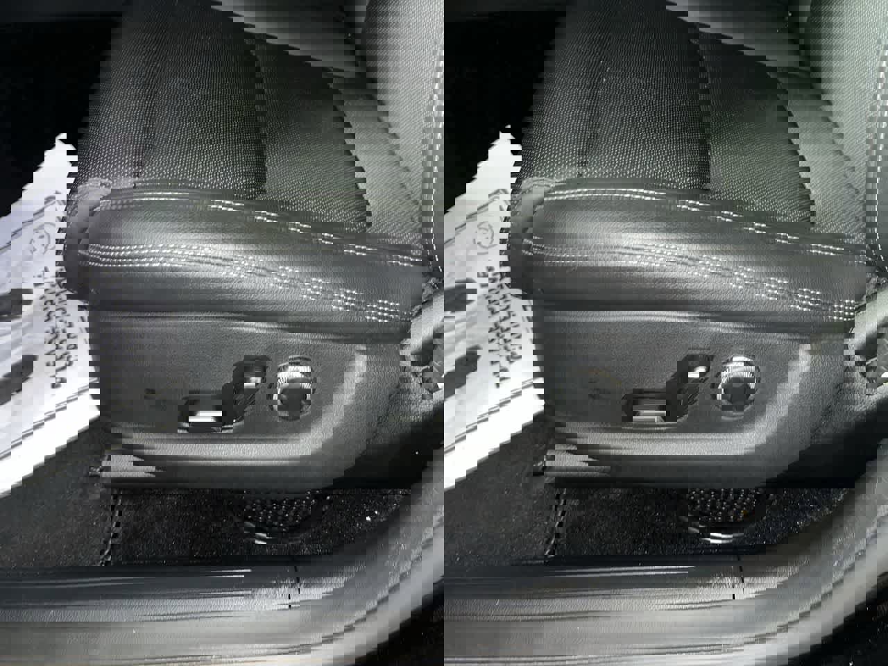 Used 2025 Genesis GV70 2.5T image 14