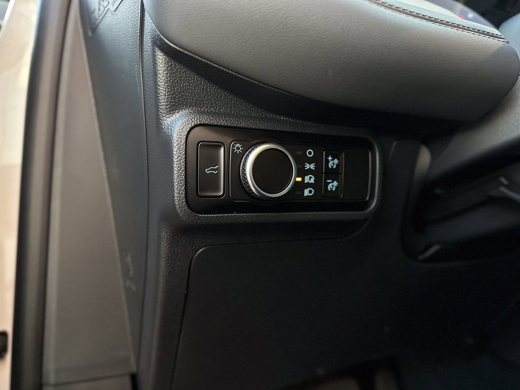 New 2026 Ford Explorer Active image 59