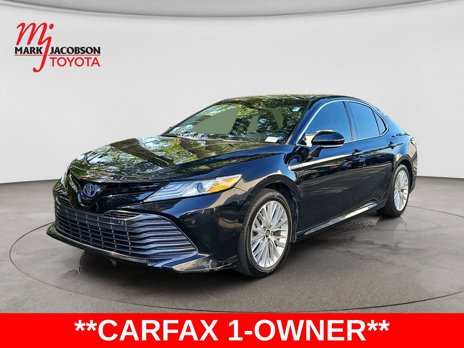 Used 2018 Toyota Camry XLE
