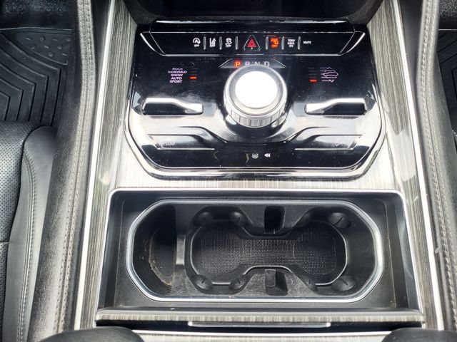 Used 2022 Jeep Wagoneer Series III AWD/4WD image 19