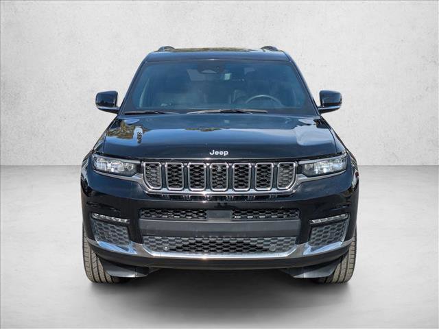 Used 2024 Jeep Grand Cherokee L Limited w/ Luxury Tech Group II image 2