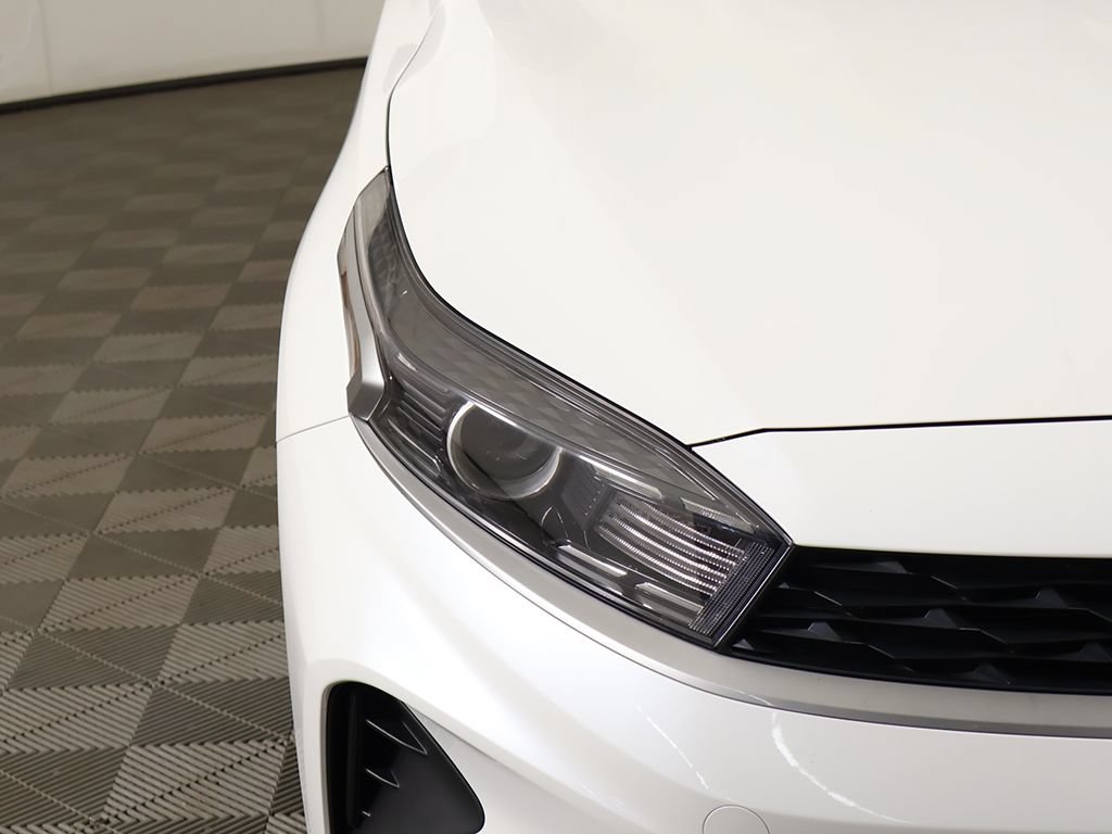Used 2022 Kia Forte LXS FWD image 11