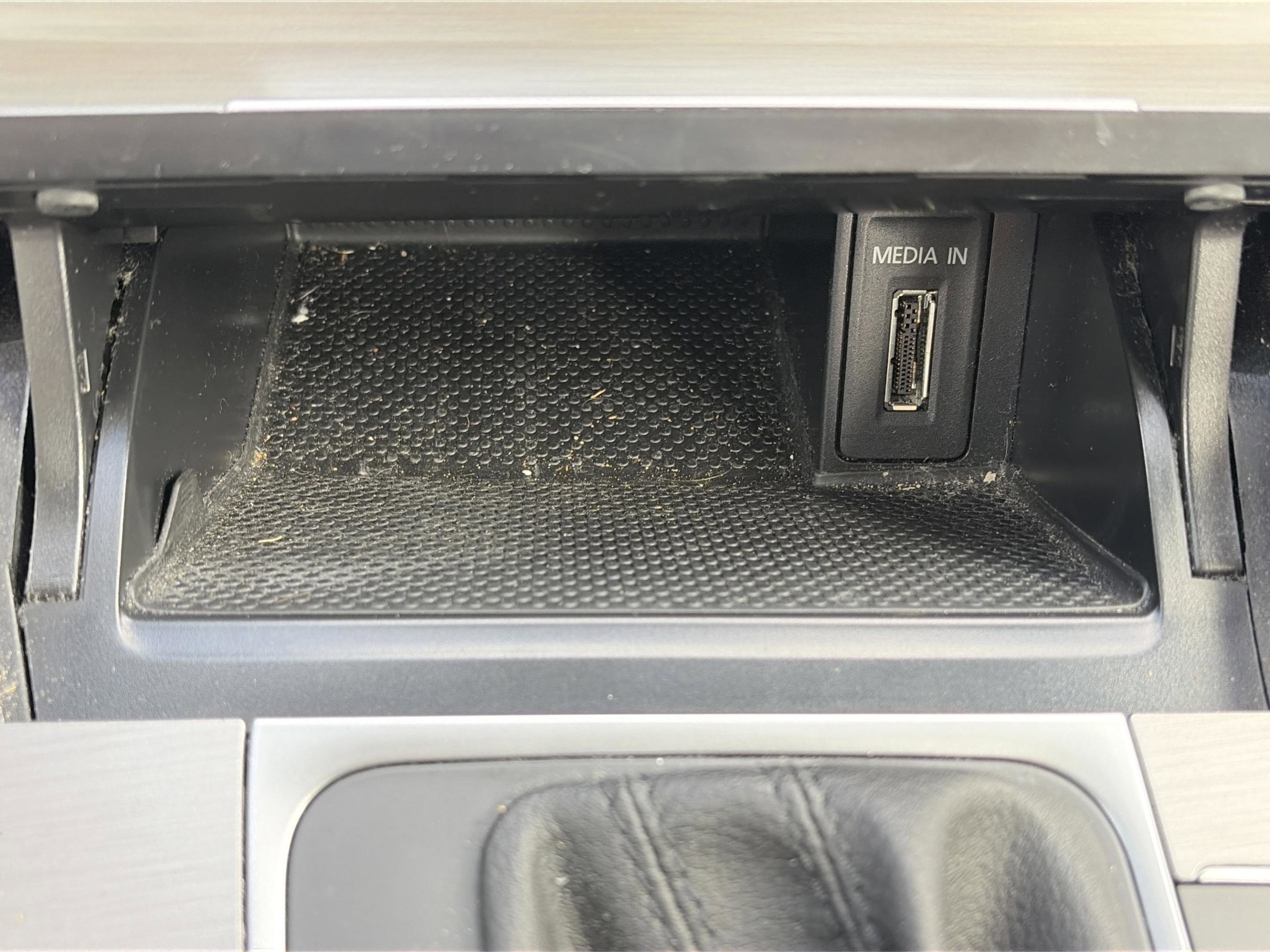 Used 2015 Volkswagen Golf TDI S image 12