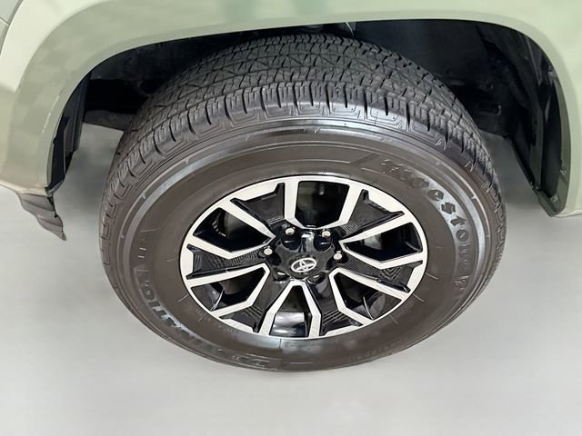 Used 2022 Toyota Tacoma TRD Sport image 27