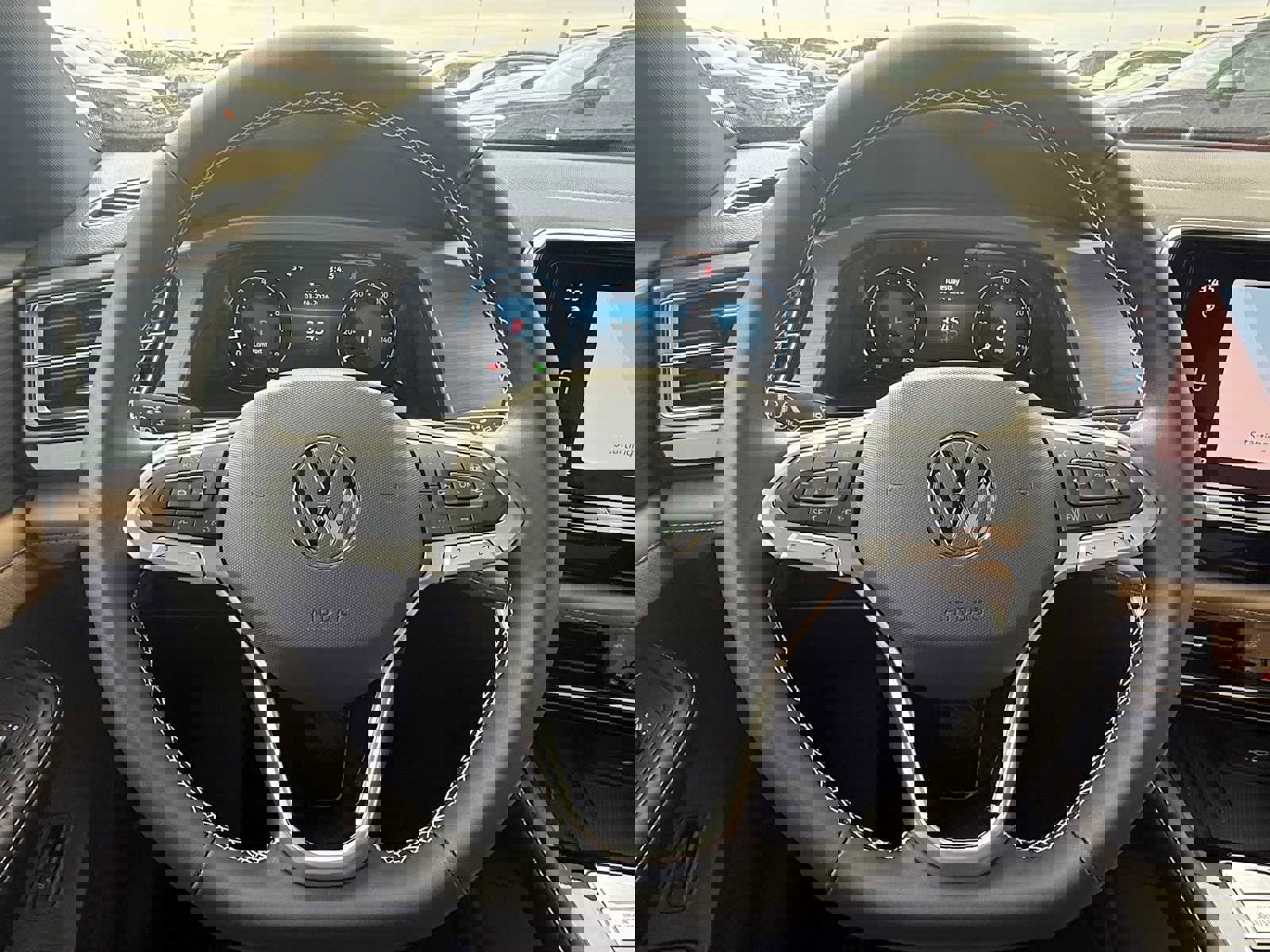 New 2026 Volkswagen Atlas Cross Sport SE image 11