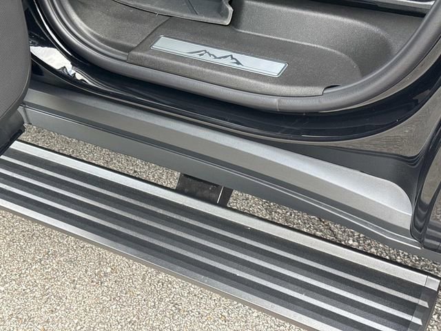 New 2025 Chevrolet Tahoe High Country image 15