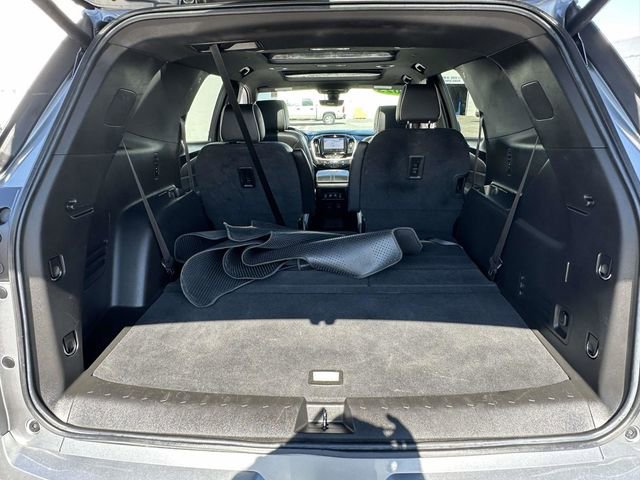 Used 2023 Chevrolet Traverse Premier image 21
