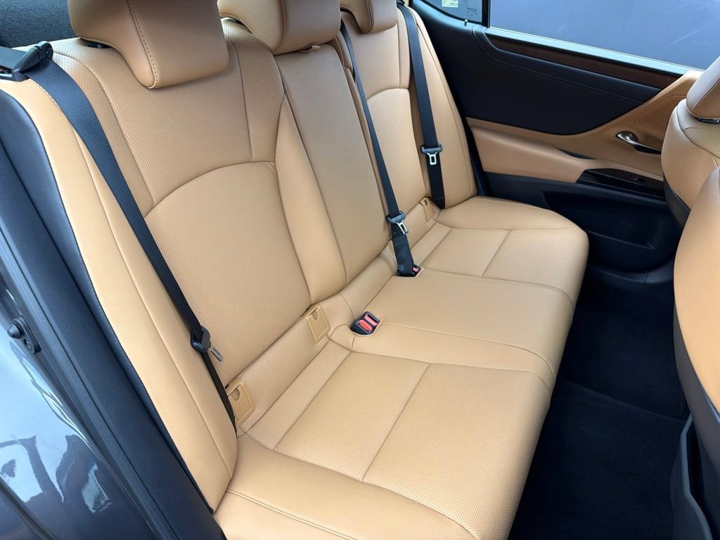 Used 2025 Lexus ES 350 w/ Premium Package FWD image 24