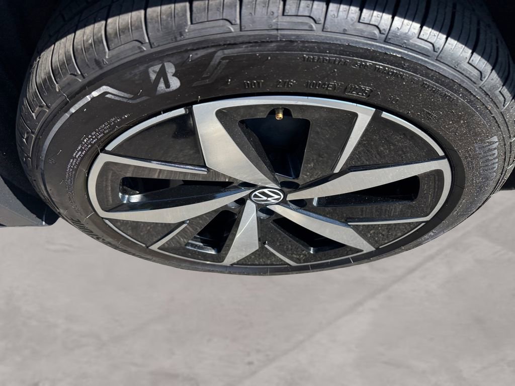 Used 2023 Volkswagen ID.4 Pro S AWD/4WD image 14