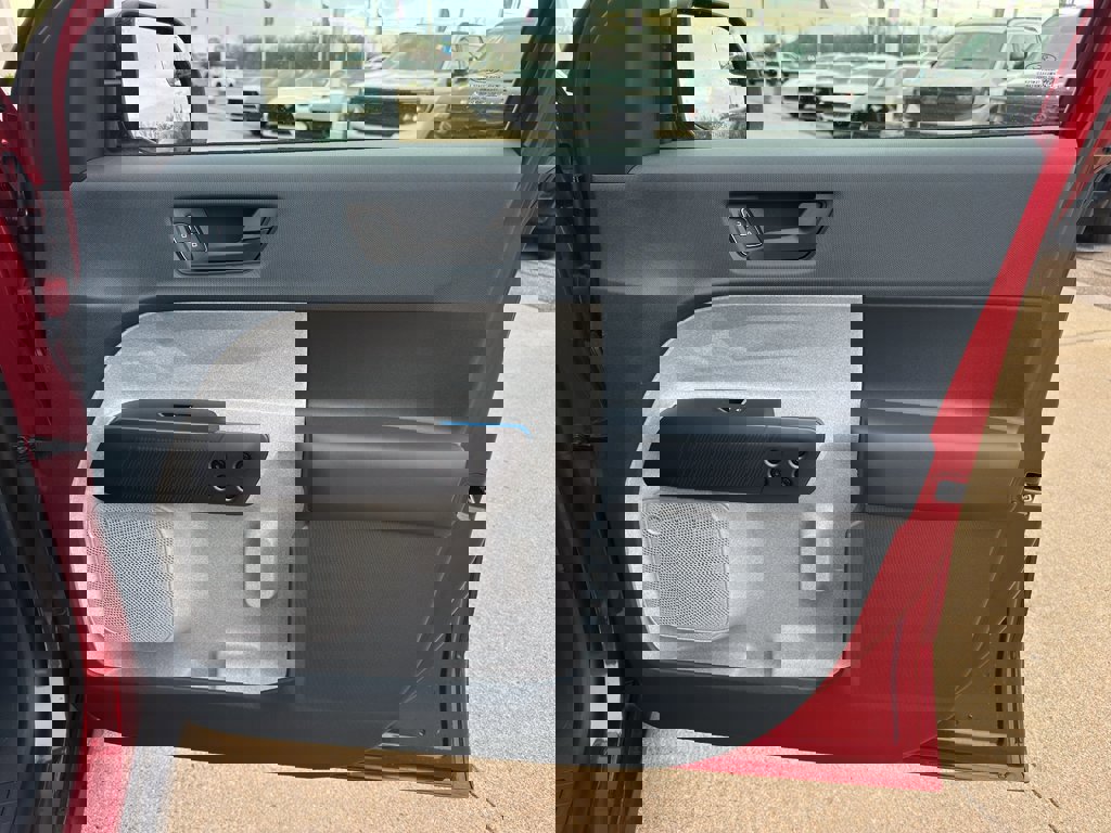 New 2025 Ford Maverick XLT w/ XLT Luxury Package image 30