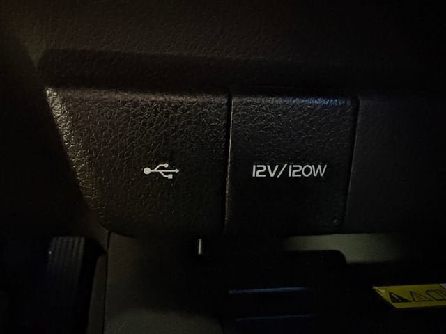 Used 2023 Toyota Camry XLE w/ Navigation Package FWD image 22