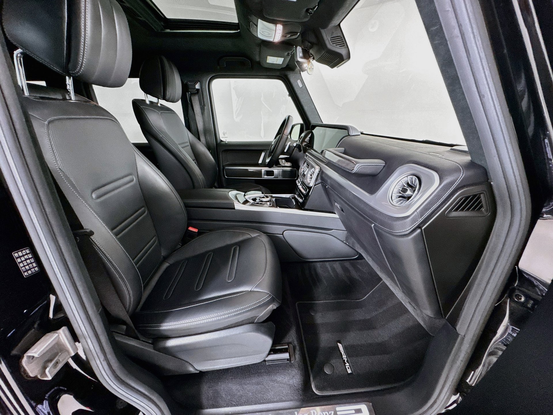 Used 2021 Mercedes-Benz G 550 image 31