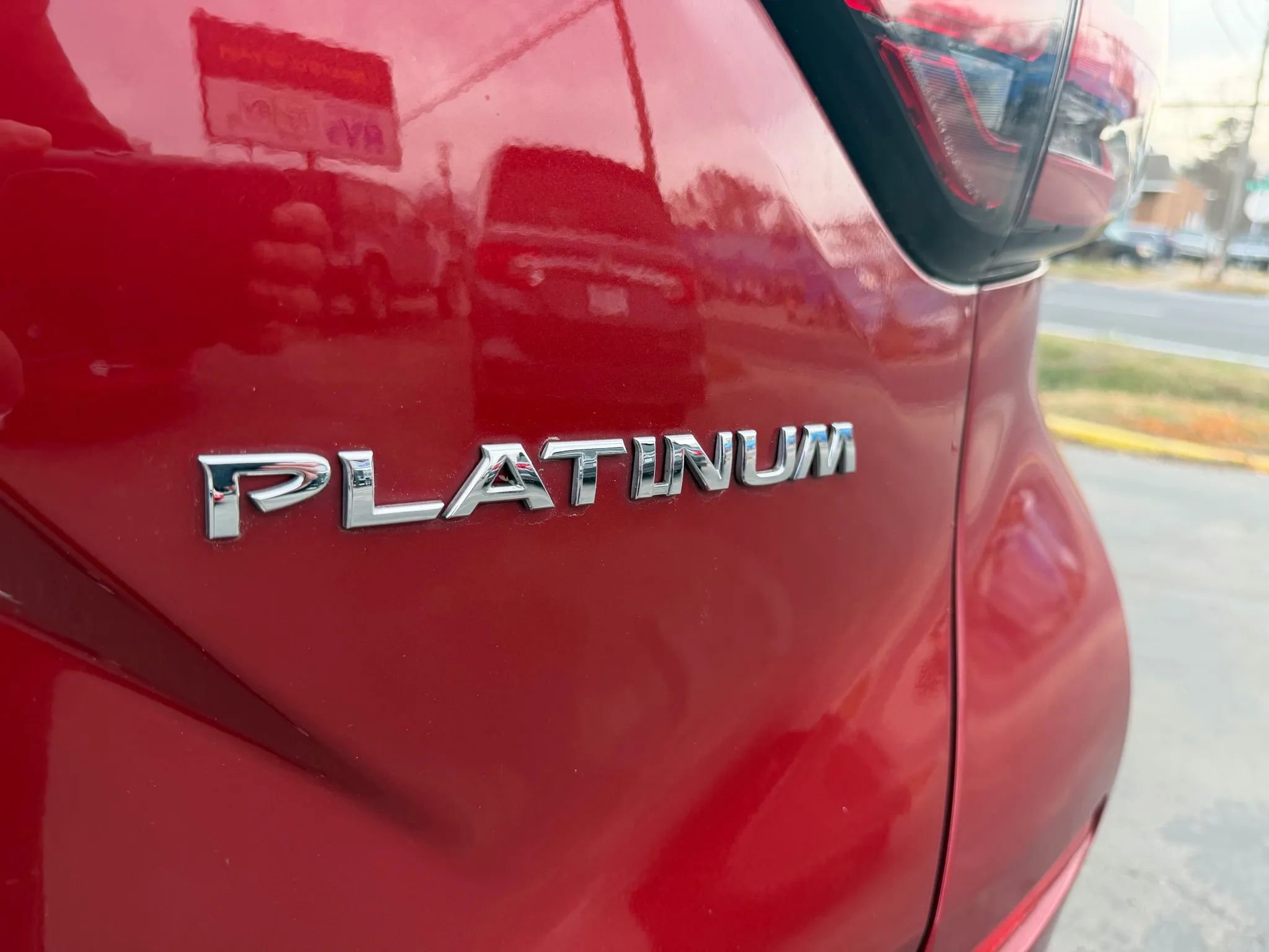 Used 2019 Nissan Murano Platinum w/ Cargo Package image 10