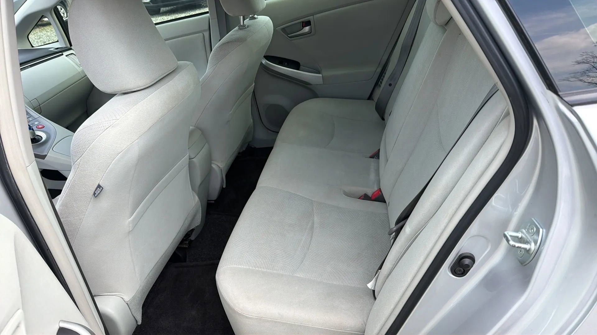 Used 2014 Toyota Prius Three image 26