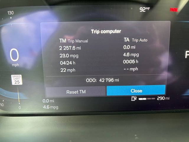 Used 2022 Volvo XC60 B5 Momentum w/ Advanced Package image 20