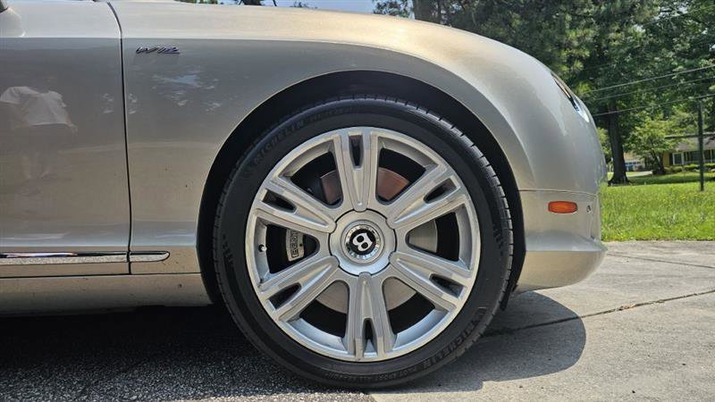 Used 2015 Bentley Continental GT image 29