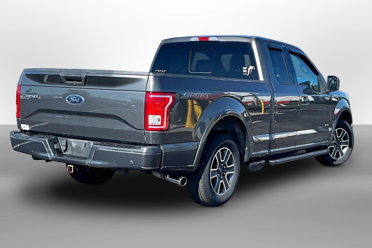 Used 2016 Ford F150 XLT w/ Equipment Group 302A Luxury RWD image 11