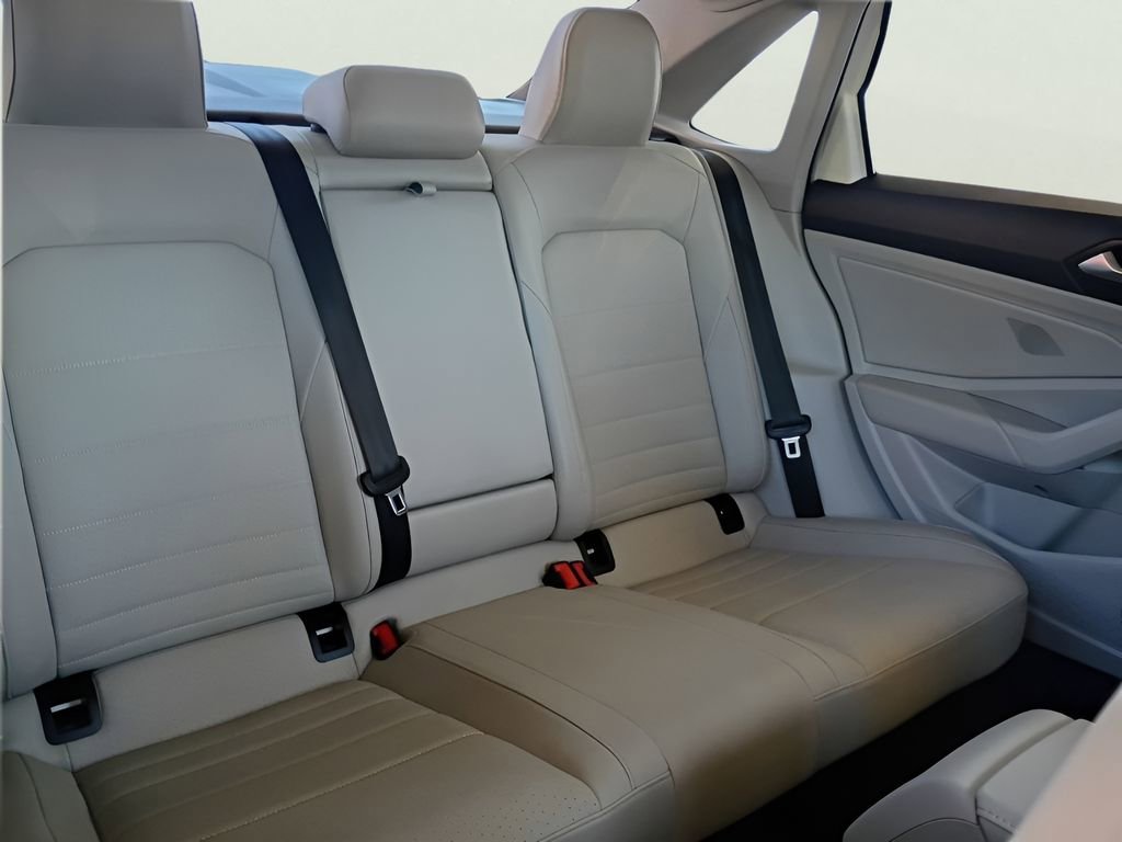 Used 2023 Volkswagen Jetta SE image 22
